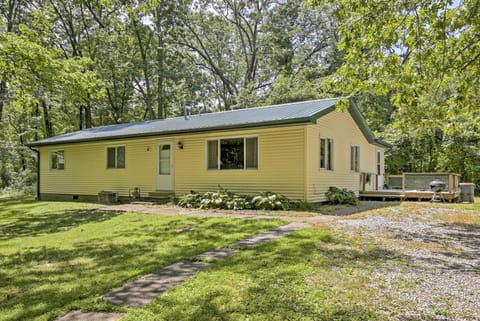 Jasonville Vacation Rental | 3BR | 2BA | 1,500 Sq Ft | Steps Required