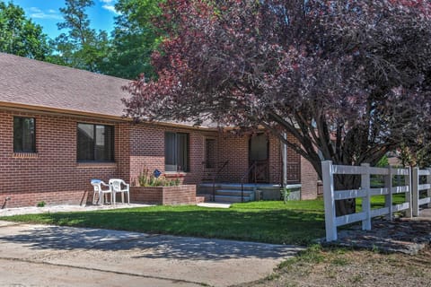 Escalante Vacation Rental | 3BR | 2BA | 2,300 Sq Ft | Stairs Required