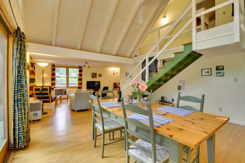 Stroudsburg Vacation Rental | 3BR | 2.5BA | 2,000 Sq Ft | Step-Free Access