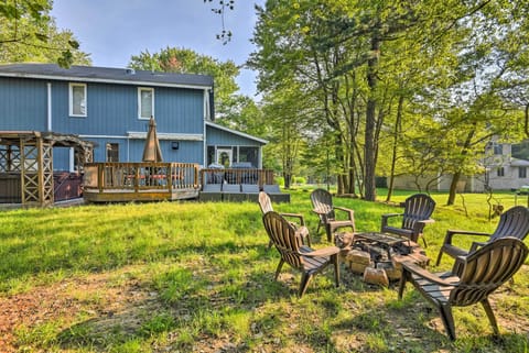 Lake Harmony Vacation Rental | 3BR | 2BA | 2,300 Sq Ft | Stairs Required