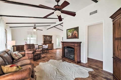 Carmine Vacation Rental | 2BR | 2BA | 1,500 Sq Ft | 2 Steps for Access
