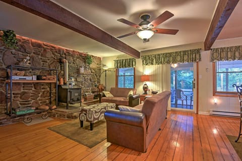 Greentown Vacation Rental | 3BR | 2BA | 1,175 Sq Ft | Stairs Required