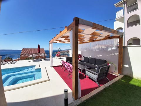 swimming pool - patio - terrace -