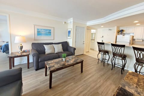 Clean, large one bedroom suite featuring a separate living area. Plenty of room for your party of 6!