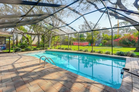 Largo Vacation Rental | 3BR | 2BA | 2,300 Sq Ft | Step-Free Access