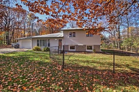 Duluth Vacation Rental | 3BR | 2.5BA | 1,400 Sq Ft | Stairs Required