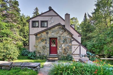 West Dover Vacation Rental | 4BR | 2.5BA | 1,500 Sq Ft | 3 Steps for Entry