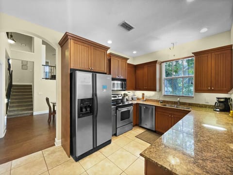 Avenida De Cortez Kitchen