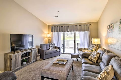 Branson Vacation Rental | 2BR | 2BA | 980 Sq Ft | Stairs Required for Access