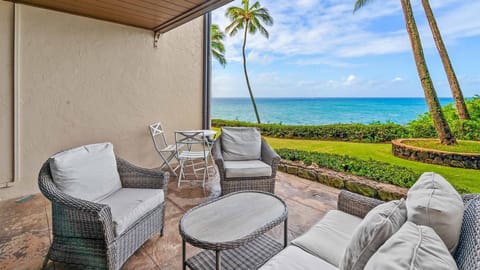 Poipu Makai #A1 - Oceanfront Seating Lanai - Parrish Kauai