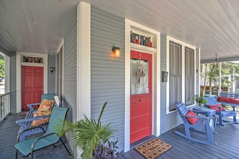 Gulfport Vacation Rental | 3BR | 2BA | 1,800 Sq Ft | Stairs Required