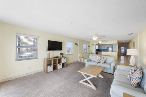 Sea Breeze 308 Living Room