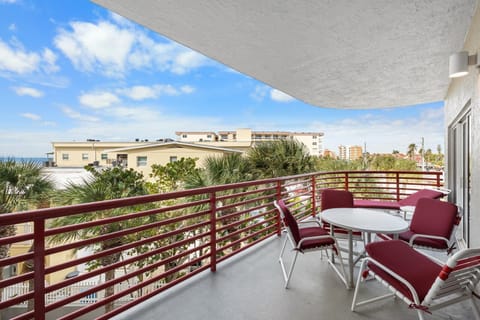 Crimson 205 Balcony