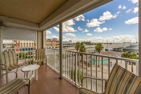 Beach Place 305 Balcony