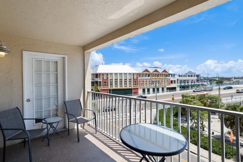 #303 Beach Place Condos