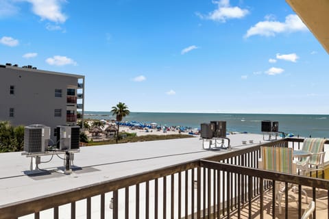 Surf Song 342 Balcony