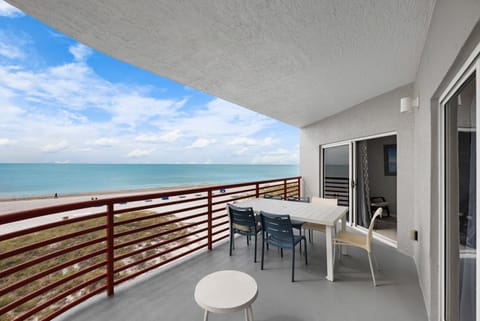 Crimson 301 Balcony