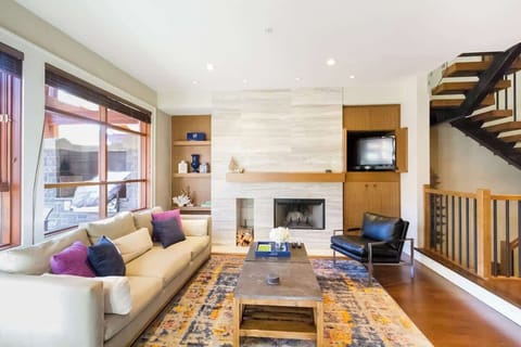 Main Floor Living Area 