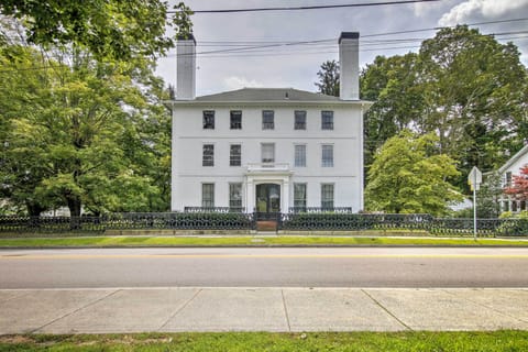 Norwich Vacation Rental | 5BR | 3.5BA | 2,000 Sq Ft | Stairs Required
