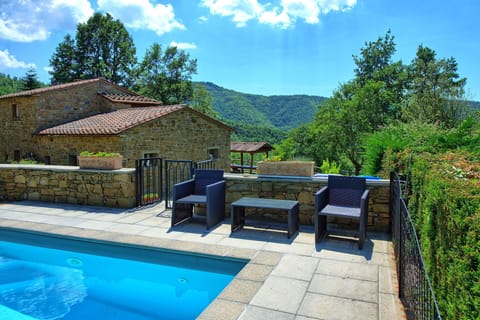 Building Exterior, Outdoor, Pool