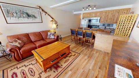 Living Area with Queen Sofabed - Living Area with Queen Sofabed