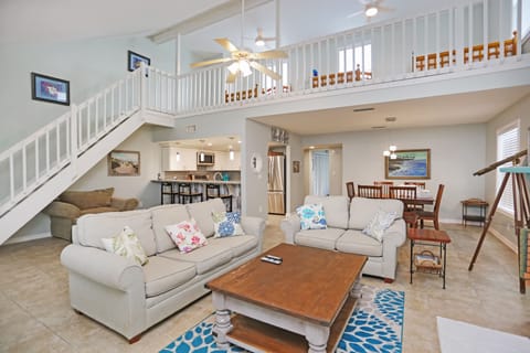 Welcome to Sharkey's! Spacious Living Area