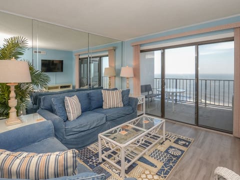 Oceanfront Living Area
