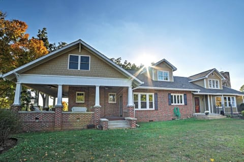 Cleveland Vacation Rental | 4BR | 3.5BA | Stairs Required | 5,800 Sq Ft