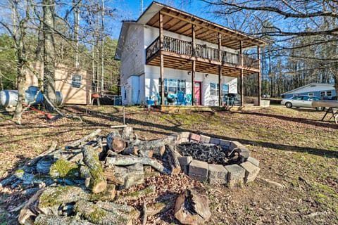 Delta Vacation Rental | 3BR | 2BA | Stairs Required | 800 Sq Ft