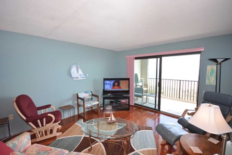 Spinnaker 44 Living Room