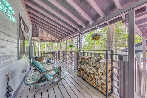 Cloudcraft Vacation Rental Cabin | 3BR | 1.5BA | 1,152 Sq Ft | Steps Required
