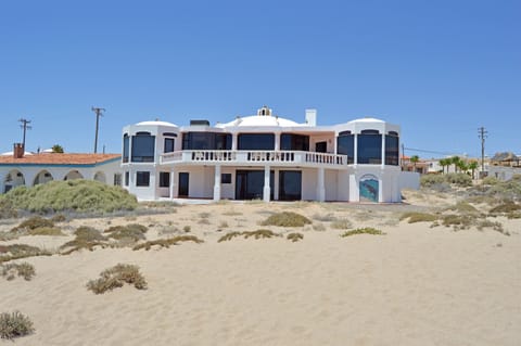 Large estate perfect for the ultimate vacation