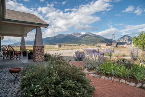 Buena Vista Vacation Rental | 3BR | 2BA | 1,660 Sq Ft | 2 Steps Required