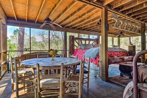 Screened Porch | Full Bed | King Bed