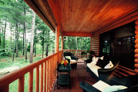 Fryeburg Vacation Rental | 3BR | 4BA | 2,500 Sq Ft | Stairs Required