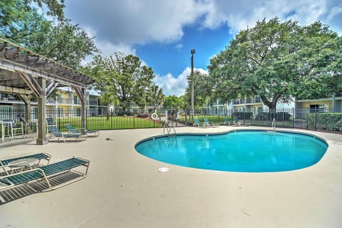 Ocean Springs Vacation Rental | 1BR | 1.5BA | 900 Sq Ft | 2 Stories