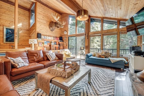 Northstar Vacation Rental | 4BR | 3BA | 2,000 Sq Ft | Stairs Required