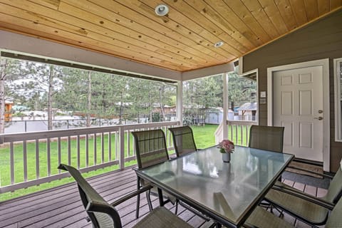 Lakeside Vacation Rental | 3BR | 2.5BA | 2,600 Sq Ft | Stairs Required