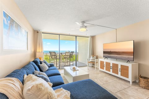 Step onto your private oceanfront balcony from the condo and enjoy breathtaking views.