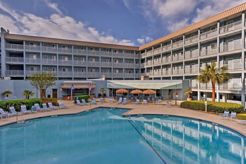 Hilton Head Island Vacation Rental | 2BR | 2BA | Step-Free Access via Elevator