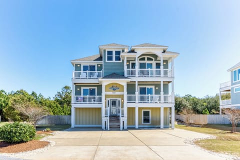 Front Exterior of Gone Coastal