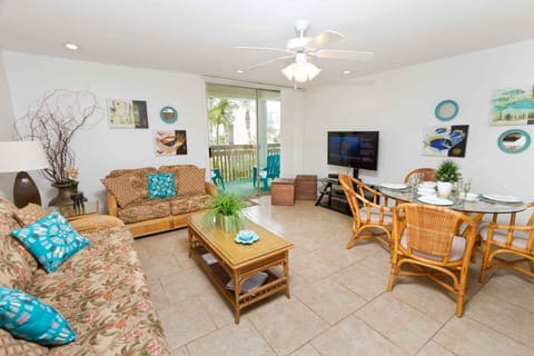Welcome to your vacation paradise at Bahai Mar 655!