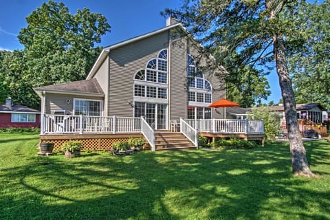 Vandalia Vacation Rental | 3BR | 2BA | 2,000 Sq Ft | Stairs Required