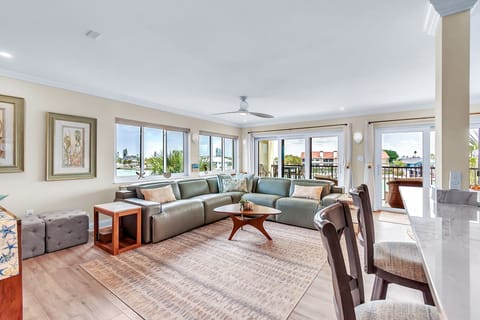 Land's End 3-301 Bay Front - Premier