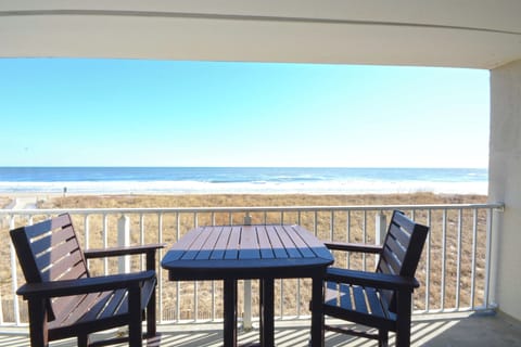 LA-MIRAGE-204-OCEAN-CITY-BALCONY-VIEW