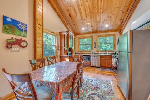 Dry Branch Vacation Rental | 1BR | 1BA | 1,250 Sq Ft | Access Only By Stairs