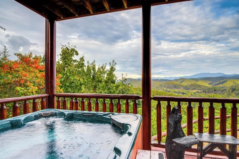 Sevierville Vacation Rental | 4BR | 5BA | 3,300 Sq Ft