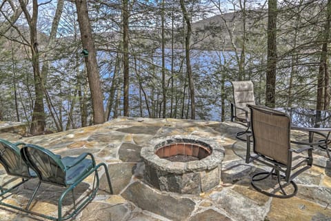 Preston Vacation Rental | 3BR | 2BA | 1,300 Sq Ft | Stairs Required