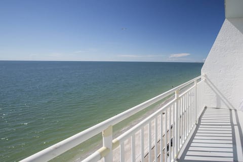 Corner-Unit Beachfront Condo. Top-Floor, with Unobstructed Views from the Main Balcony, and Primary Bedroom Balcony