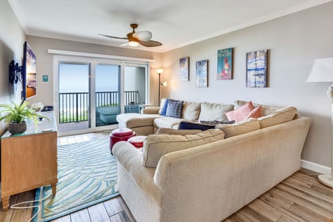 Land's End 11-405 Beach Front - Premier